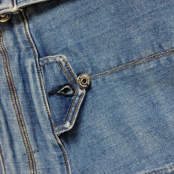 Veronica Beard Jeans Ember Powder Ocean Wash High Rise Two Button Wide Leg Jean - Picture 11 of 16